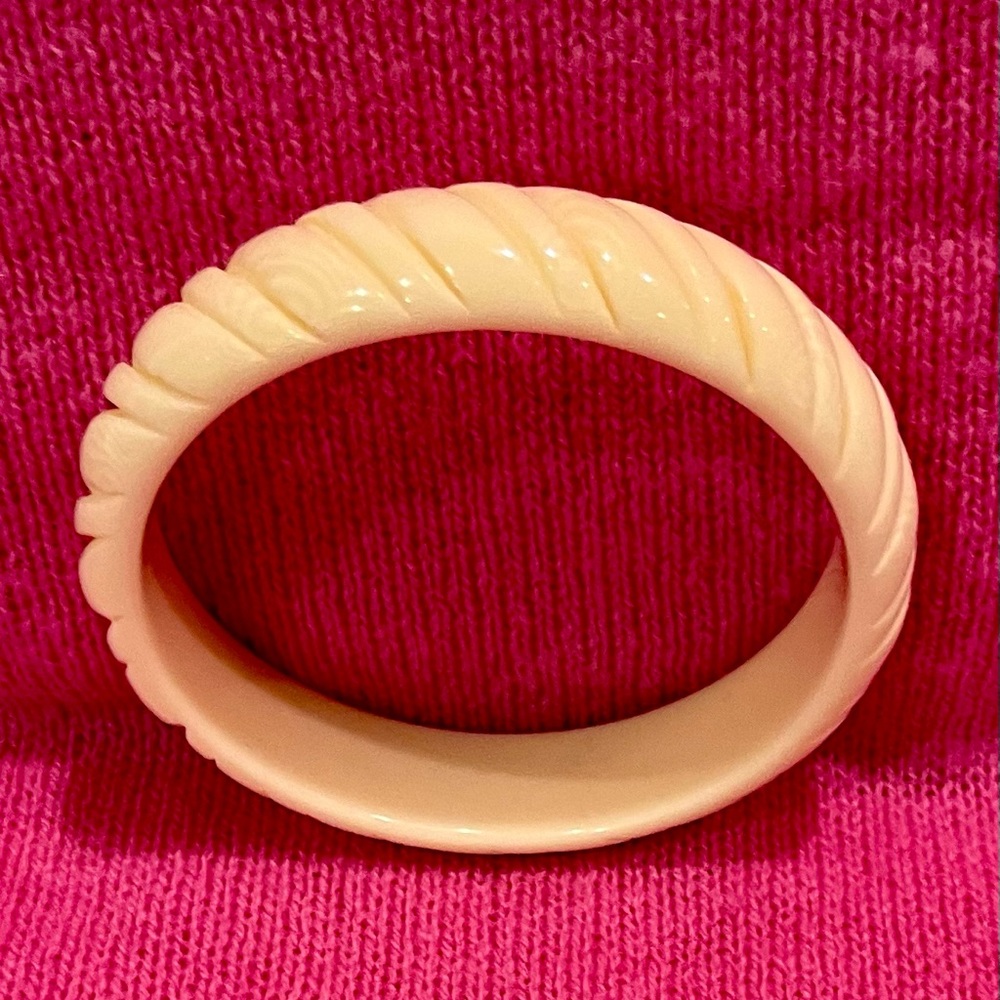 Faux Ivory Bangle Bracelet - Picture 4 of 16